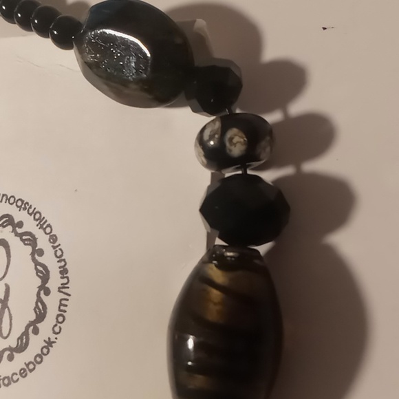 Lusu creations boutique glass beaded necklace 20 inches long . - Picture 2 of 7